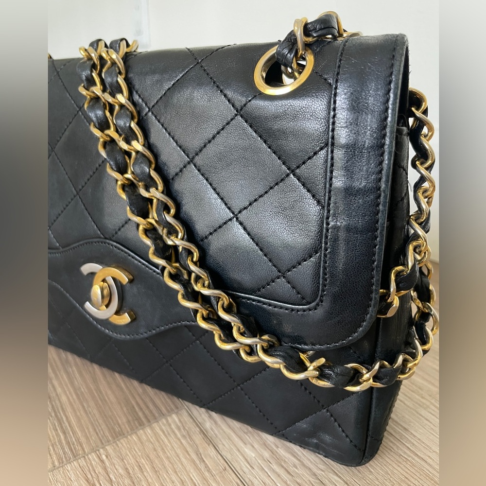 CHANEL Black Vintage Double Flap Lambskin Bag with Gold Chain - Picture 16 of 17